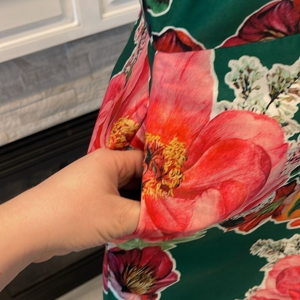 Talbots Green Floral Dress, Size 12 petite - Picture 6 of 9